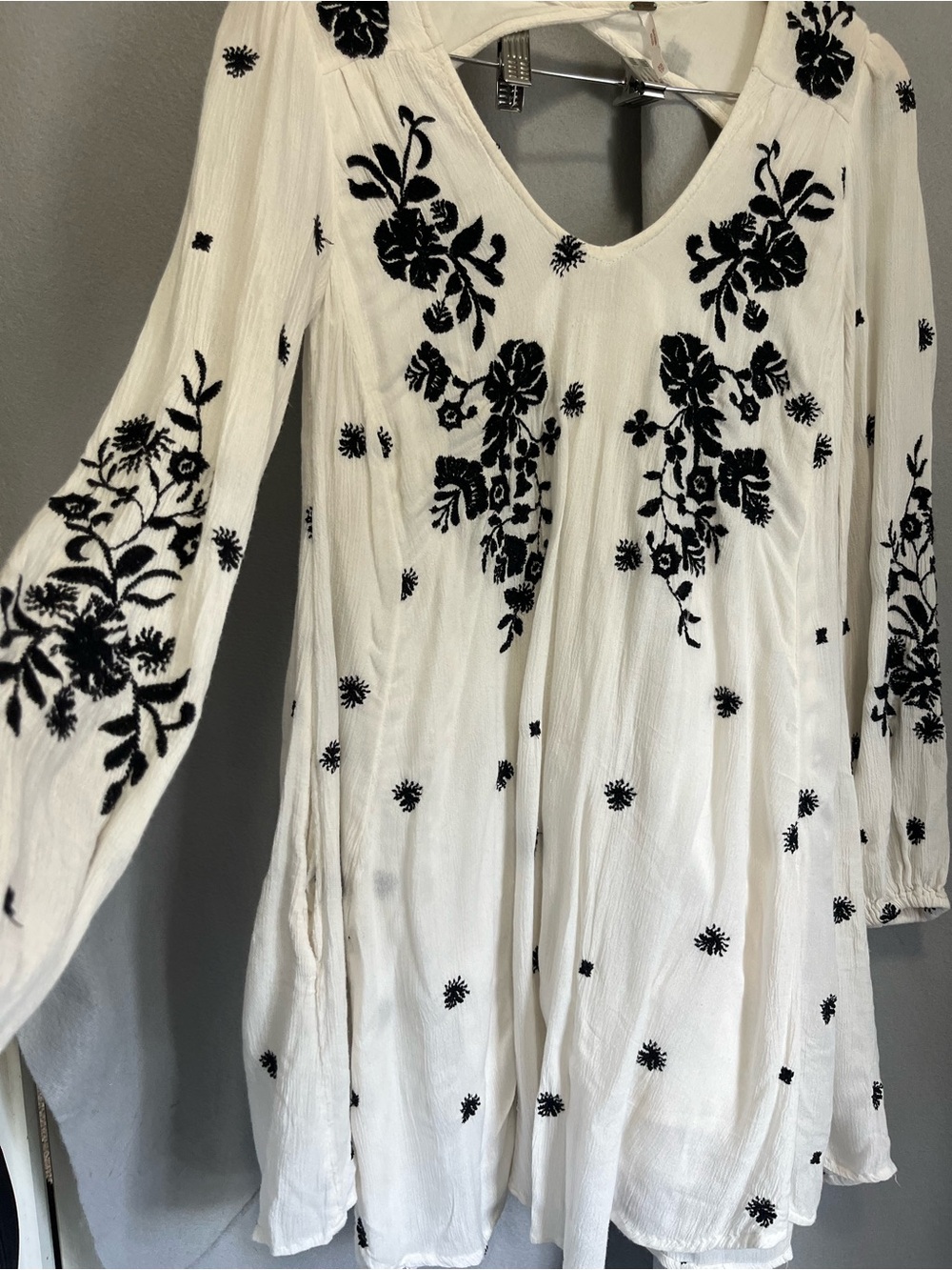 Free People White Embroidered Floral Boho Mini Dress Long sleeve cotton lining